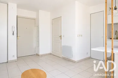 Apartment in Marseille (13005)