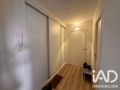 Appartement à Mont-Saint-Aignan (76130)
