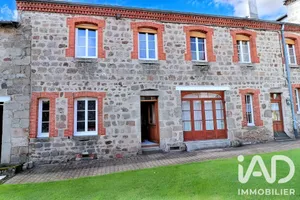 Maison de village à Usson-en-Forez (42550)