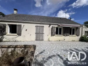Maison traditionnelle à Gouillons (28310)