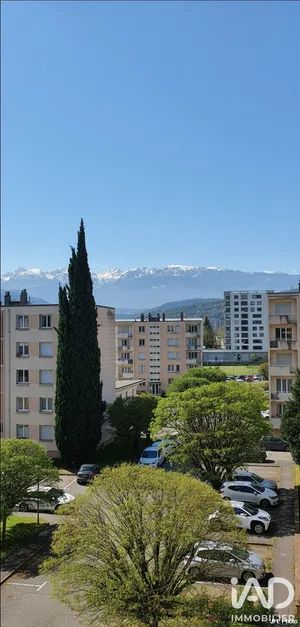 Apartment in Le Pont-de-Claix (38800)