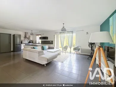 Maison traditionnelle à Le Sen (40420)