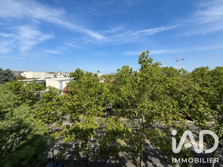 Appartement 3 pièces 72 m² · à Lyon · 71,9 m² · 215 000 €