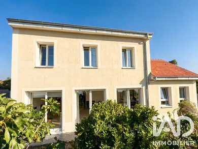 House in Dourdan (91410)