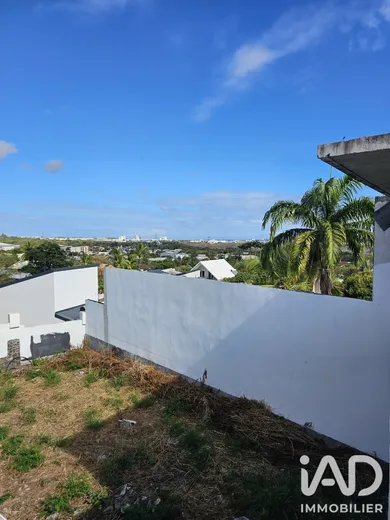 House in La Possession (97419)