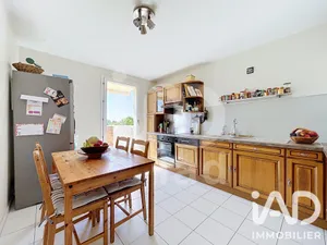 Apartment in Pontault-Combault (77340)