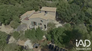 Domaine à Nîmes (30000)