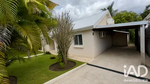 Architectural house in Baie-Mahault (97122)