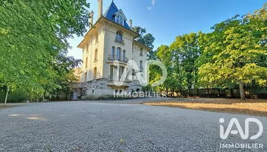 Apartment in Fontainebleau (77300)