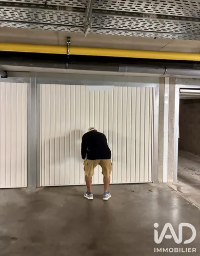 Garage in Bron (69500)