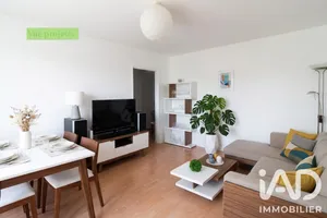 Apartment in Verneuil-sur-Seine (78480)