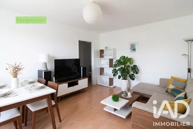 Apartment in Verneuil-sur-Seine (78480)