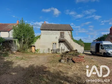 House in Bézenet (03170)