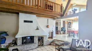 House in Ouhans (25520)