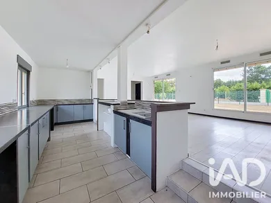 Maison à Arelaune-en-Seine (76940)