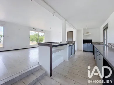 Maison à Arelaune-en-Seine (76940)