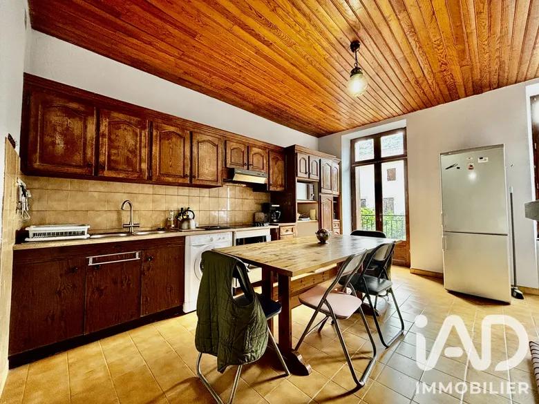 Maison 4 pièces 93 m² · à Riols · 93 m² · 90 000 €