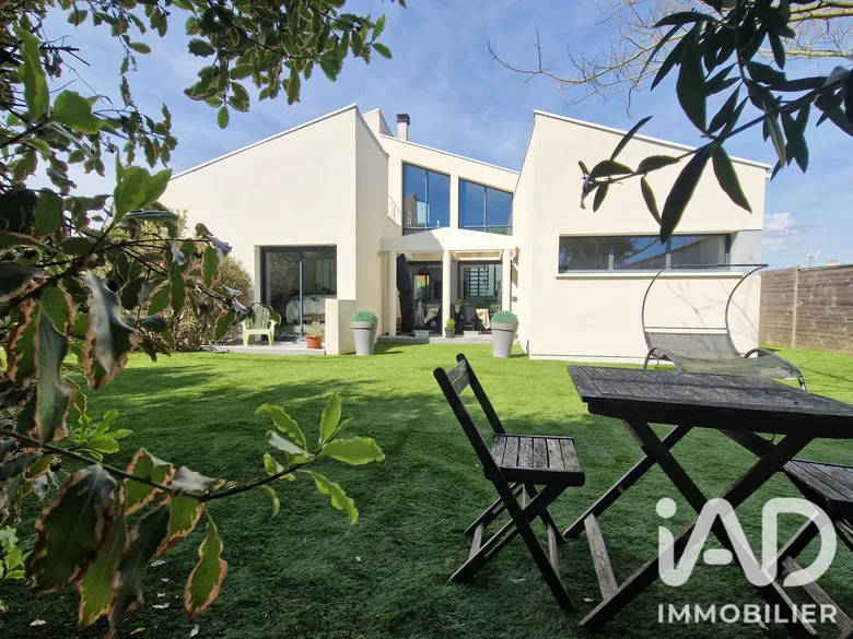 Maison 5 pièces 160 m² · à Villedoux · 160 m² · 465 000 €
