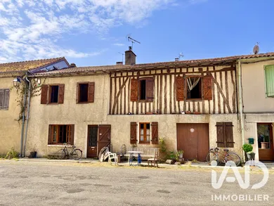 Townhouse in Simorre (32420)