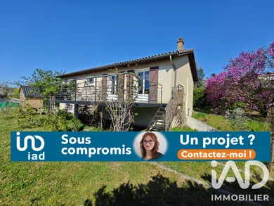 Traditional house in Saint-Clair-du-Rhône (38370)