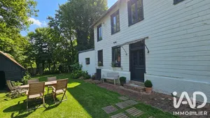 Park home in Lafresguimont-Saint-Martin (80430)