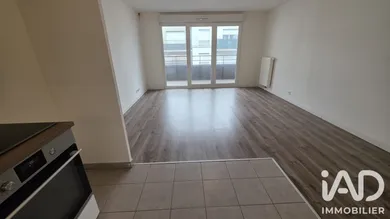 Apartment in Bondy (93140)