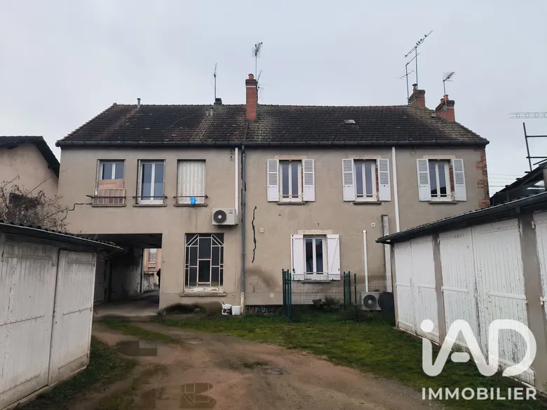 Immeuble 3 pièces 209 m² · à Montluçon · 208,7 m² · 267 000 €