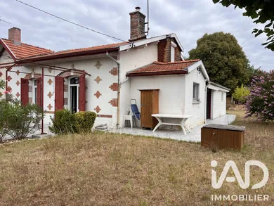 House in Belin-Béliet (33830)