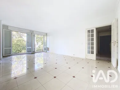Appartement à Versailles (78000)