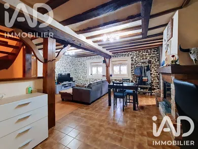House in Villepot (44110)