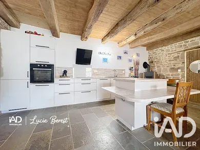 Maison de village à Trans-la-Forêt (35610)