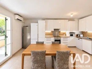 Appartement à Roquefort-les-Pins (06330)