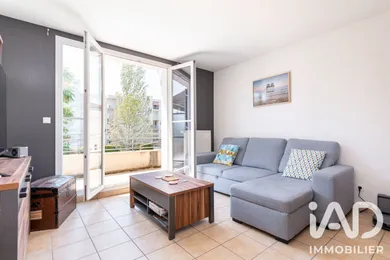 Duplex à Saint-Priest (69800)