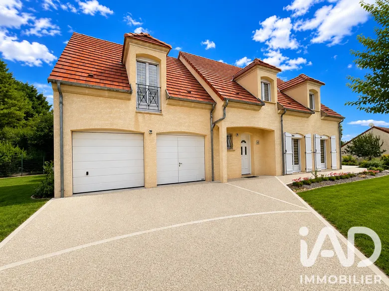 Maison 7 pièces 161 m² · à Paron · 161 m² · 378 900 €