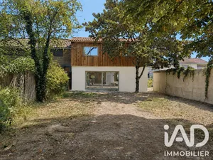Architectural house in Bègles (33130)