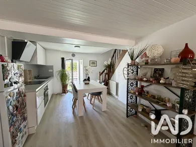 Maison de ville à Pont-d'Ain (01160)