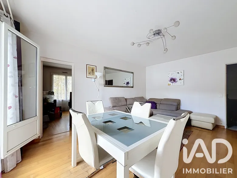 Appartement 5 pièces 97 m² · à Magny-les-Hameaux · 97,2 m² · 235 000 €