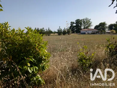Terrain à bâtir à Le Pizou (24700)