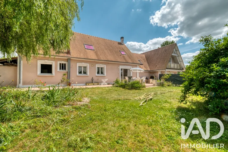 Maison 10 pièces 217 m² · à Saint-Pathus · 217 m² · 550 000 €