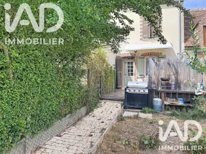 Maison de village à Saint-Germain-des-Prés (45220)