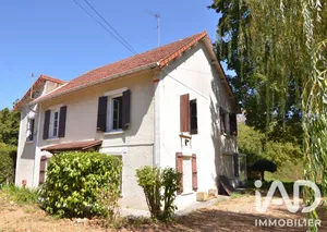 Maison à Villeneuve-Saint-Denis (77174)