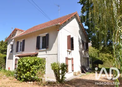 Maison à Villeneuve-Saint-Denis (77174)