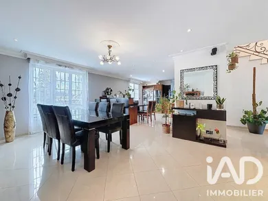 House in Pontault-Combault (77340)