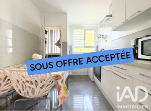 Apartment in Aix-en-Provence (13100)
