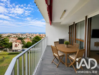 Apartment in Biarritz (64200)