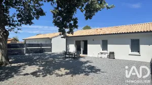Maison à Gastes (40160)