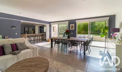 Maison à Verneuil-sur-Seine (78480)