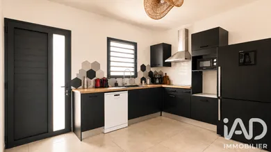 Maison à Saint-Pierre (97432)
