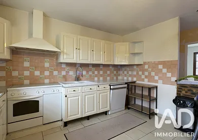 Maison de campagne à Chessy-les-Prés (10130)