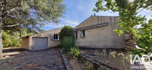Maison à Saint-Cyr-sur-Mer (83270)